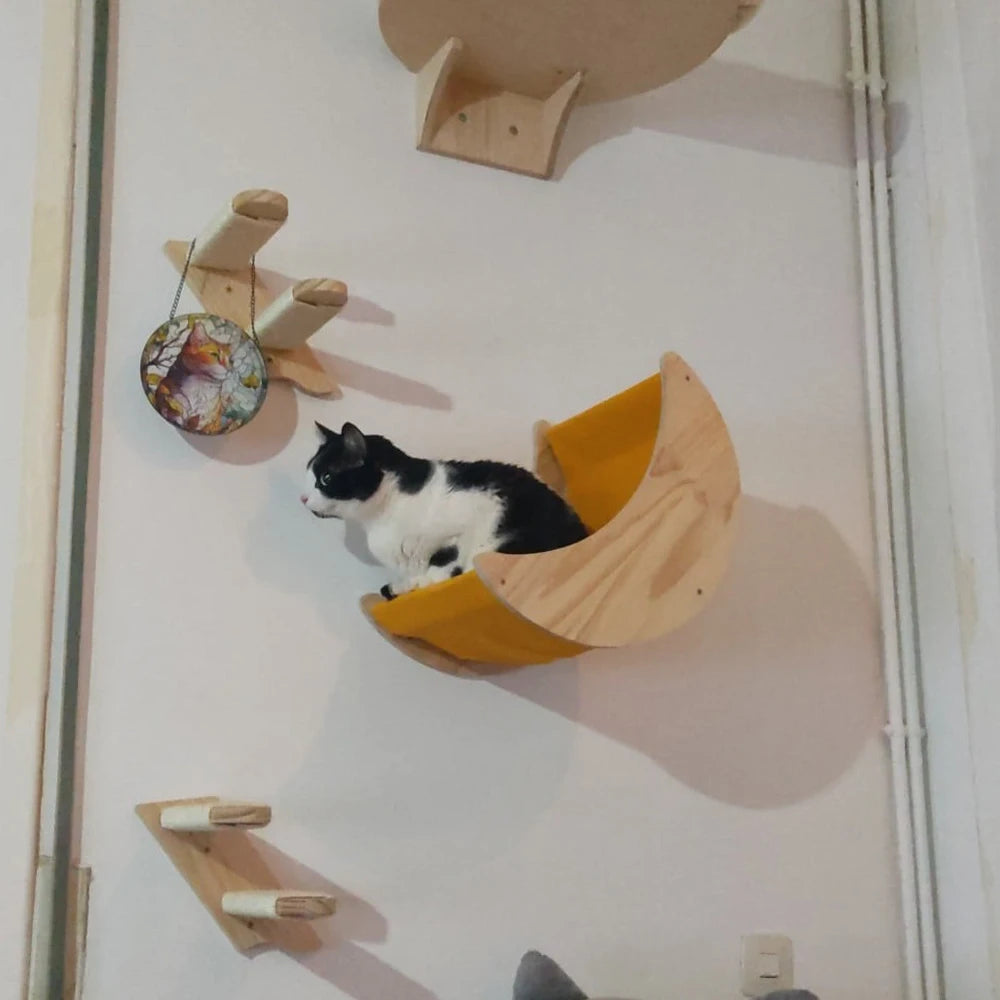 “Kitty Climb & Chill – Wall Set with Bridge”