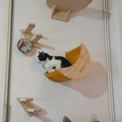 “Kitty Climb & Chill – Wall Set with Bridge”