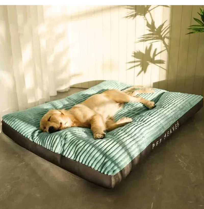 “Holiday Cozy Bed – For Puppies & Dogs”