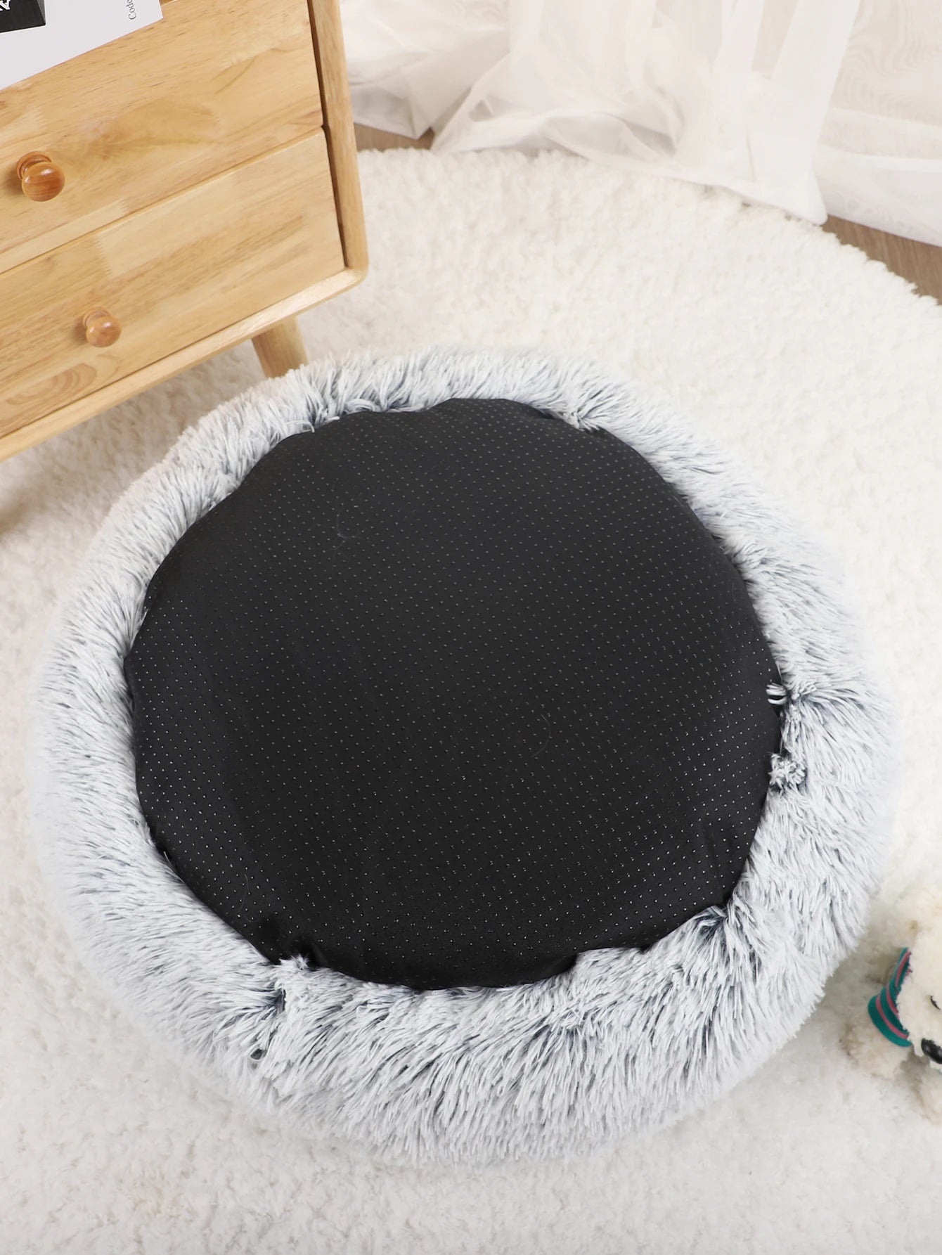 “Snuggle Donut – Soft Round Bed for Pets”