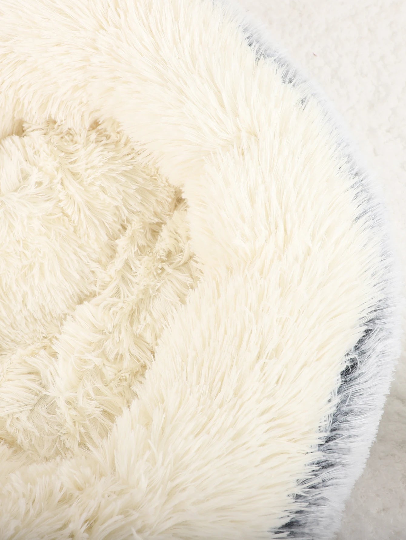 “Snuggle Donut – Soft Round Bed for Pets”