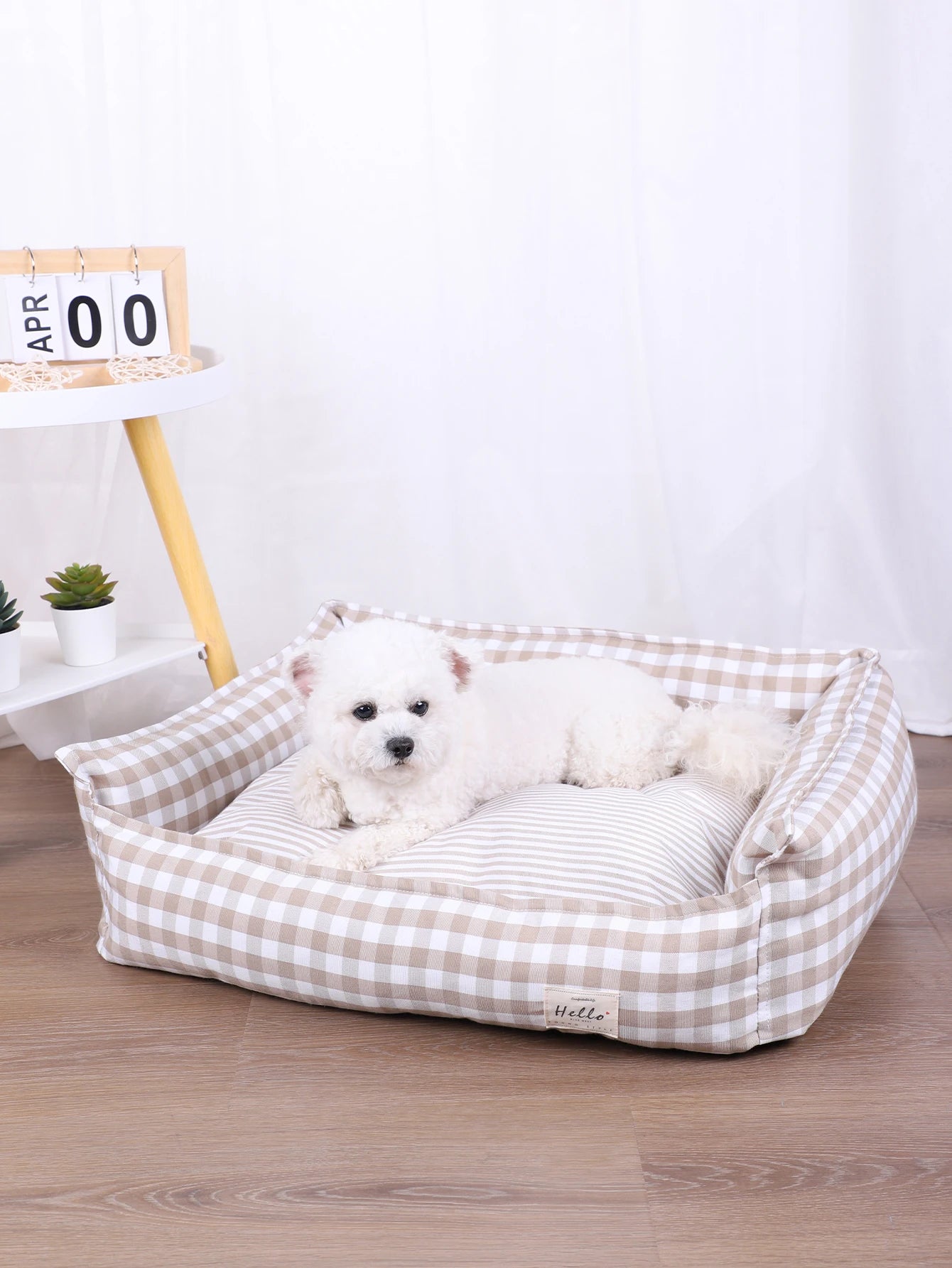 “Comfy Pet Bed – Soft, Washable & Size-Friendly”