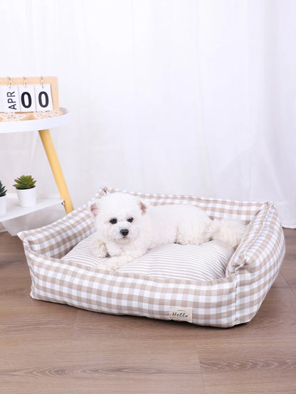 “Comfy Pet Bed – Soft, Washable & Size-Friendly”