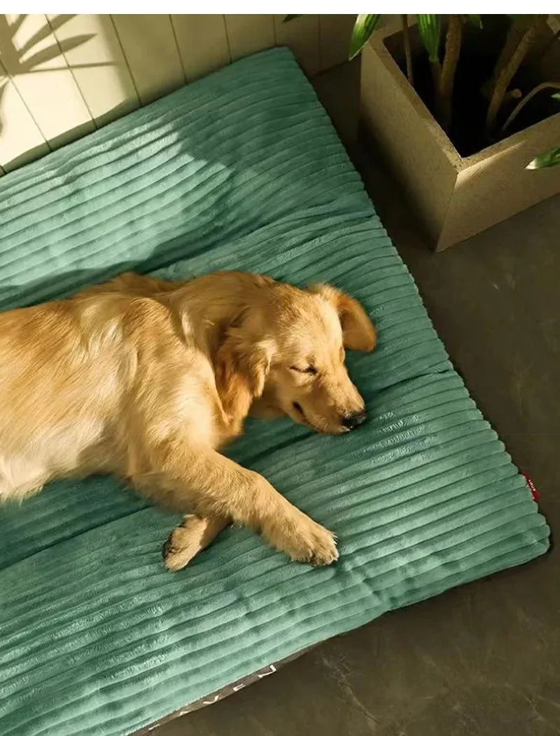 “Holiday Cozy Bed – For Puppies & Dogs”